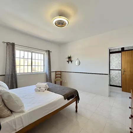 Stylish With Pool By Homing וילה