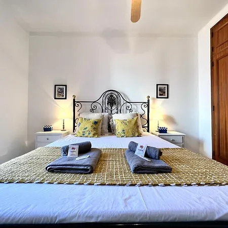 Ξενοδοχείο Stylish With Pool By Homing Βιλαμούρα